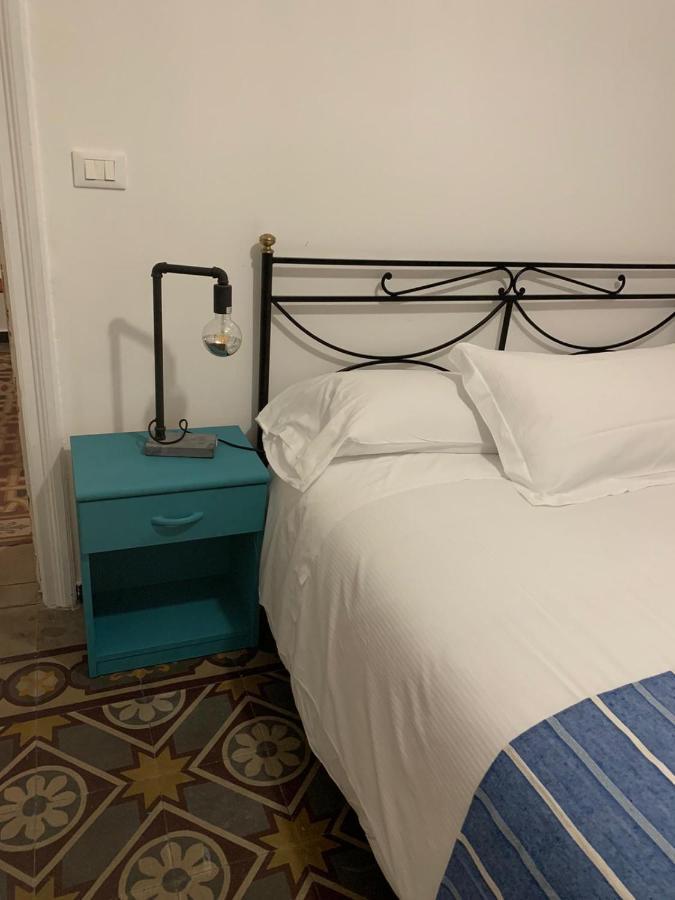 Hotel Spot Варацце Екстер'єр фото