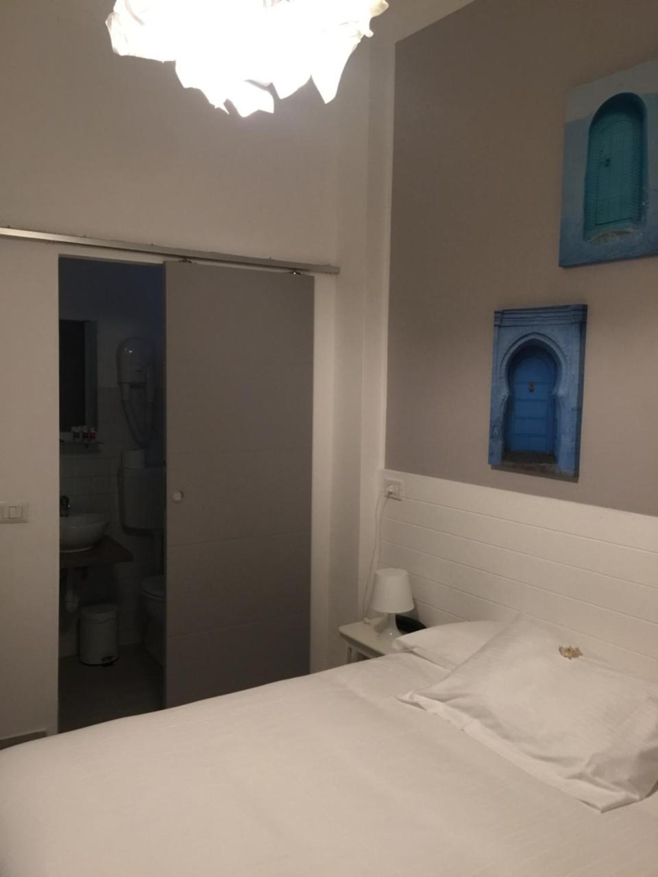 Hotel Spot Варацце Екстер'єр фото